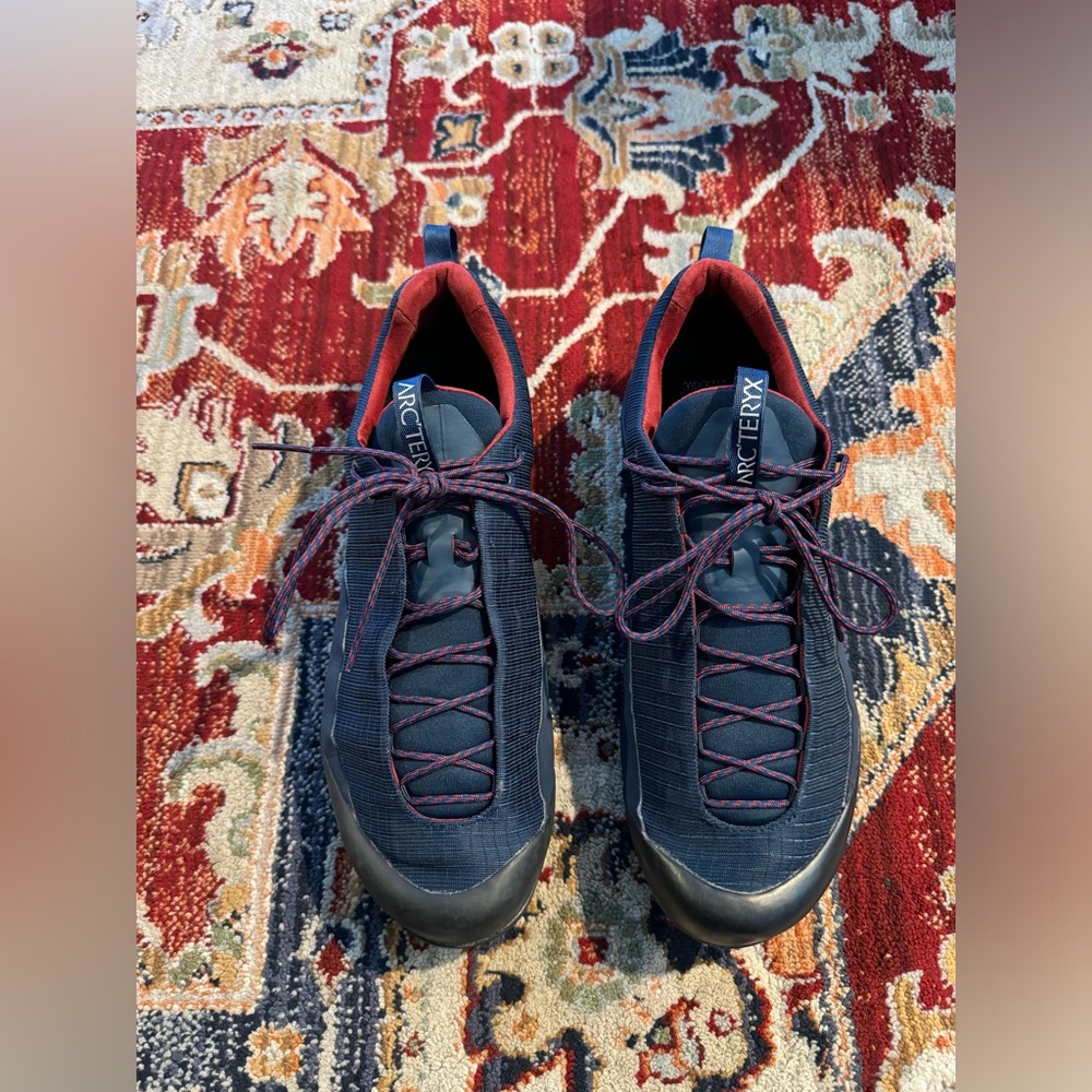 Arc’teryx Konseal FL Shoes Women’s Size 7.5  Blue